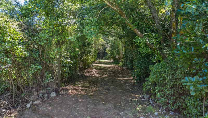 279 North Manakau Road, Manakau