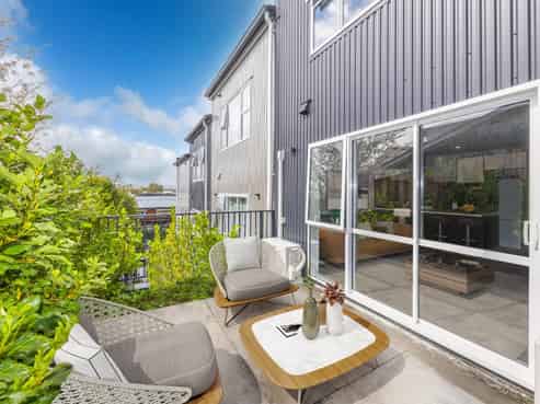 4/12 (Room A) Scotland Place, Hillcrest