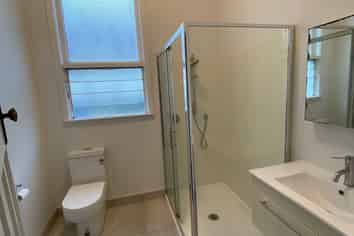 20 Scarborough Terrace, Mount Victoria