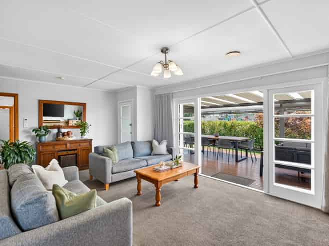 103 Warwick Road, Mayfair