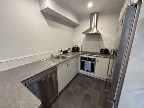 2/19 Albert Street, Hamilton East