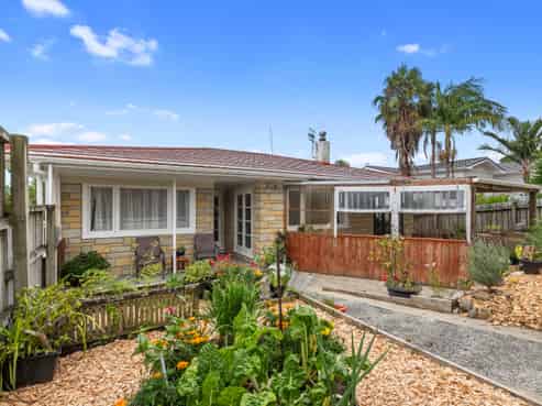 11 Cartwright Road, Onerahi