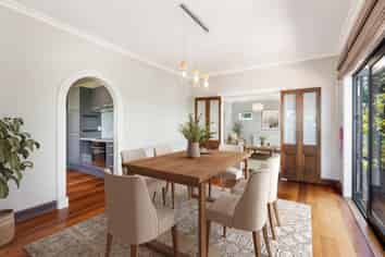 54 Tio Tio Road, Miramar