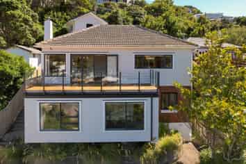 54 Tio Tio Road, Miramar