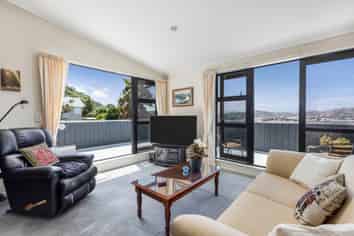 78a Queens Drive, Lyall Bay