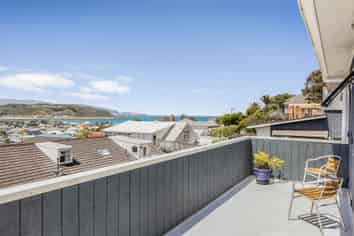 78a Queens Drive, Lyall Bay