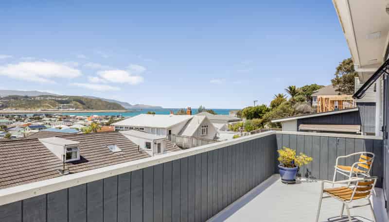 78a Queens Drive, Lyall Bay