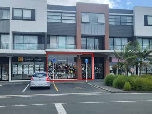 Retail gem on Millwater Parkway