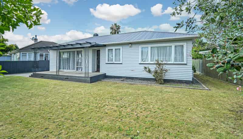 1105 Cunningham Crescent, Mayfair