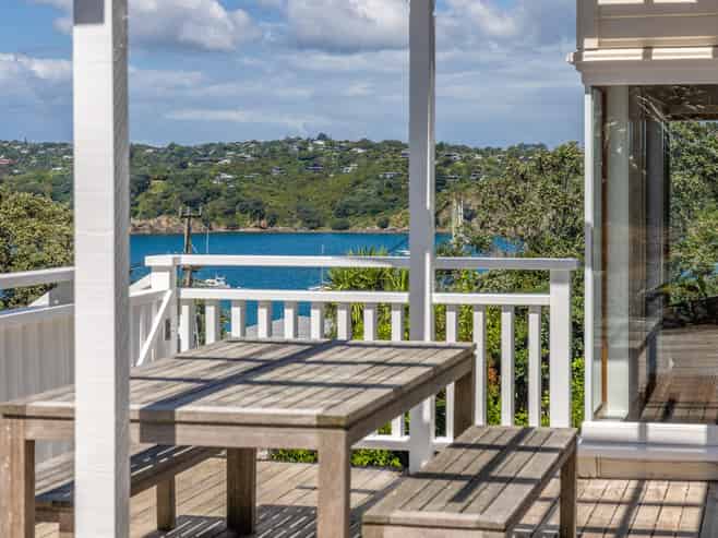 27 Korora Road, Oneroa