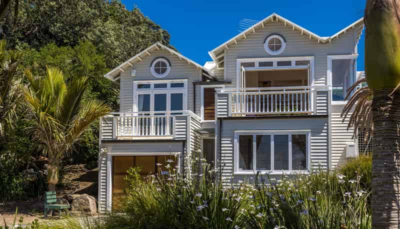 27 Korora Road, Oneroa