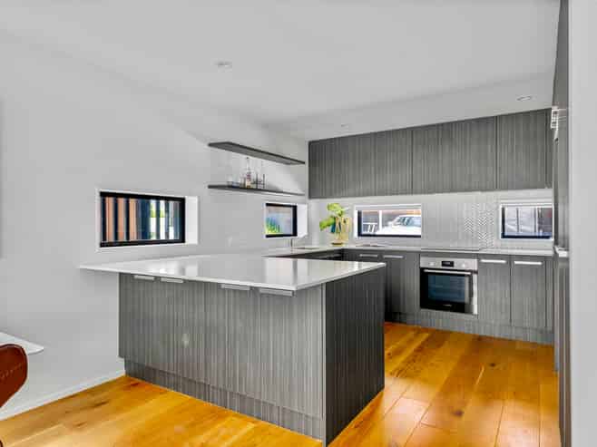 23B Chippendale Crescent, Birkdale