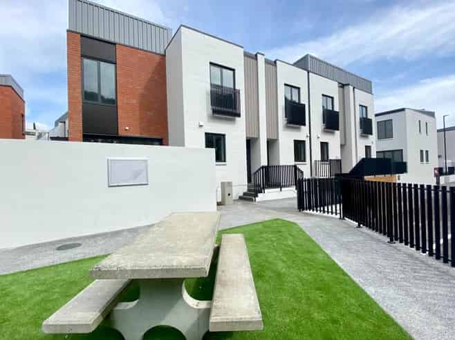 16/666 Great South Road, Ellerslie