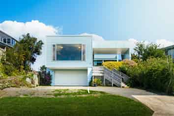 15 Opotoru Road, Raglan