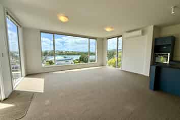 15 Opotoru Road, Raglan