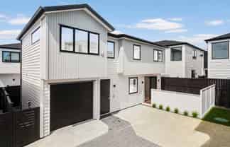 5 Spars Road, Wainui