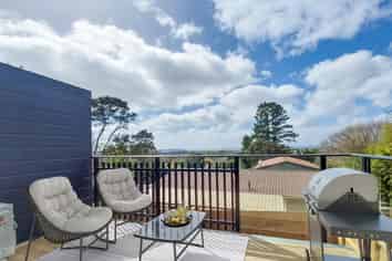 23/241 Don Buck Road, Massey