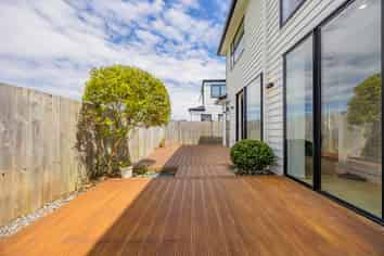 4 Irving Place, Hobsonville