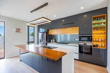 4 Irving Place, Hobsonville