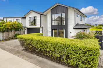 4 Irving Place, Hobsonville