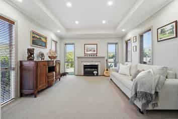 43 Bronwylian Drive, Flat Bush