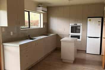 2447 State Highway 6, Okaramio