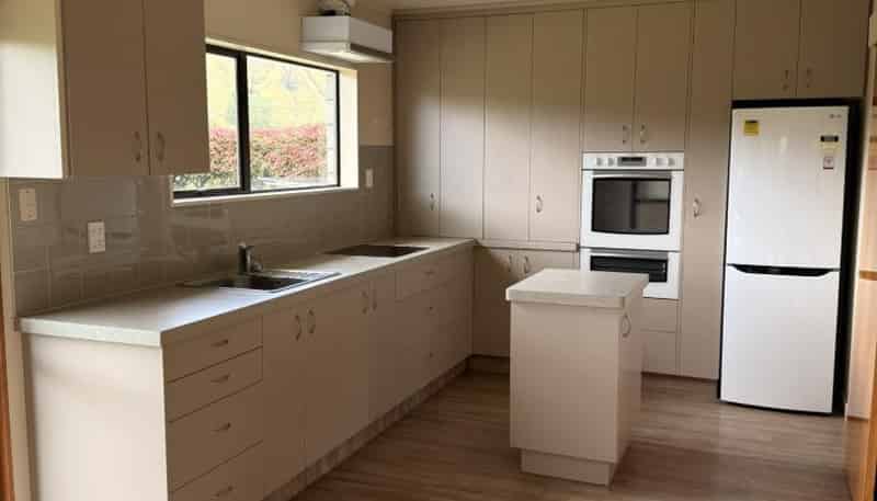 2447 State Highway 6, Okaramio