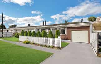 2/7 Don Street, Papakura