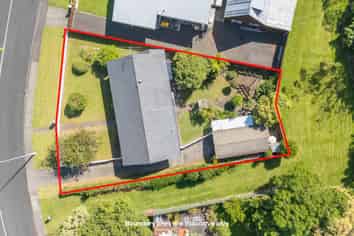 9 Riverpark Crescent, Henderson