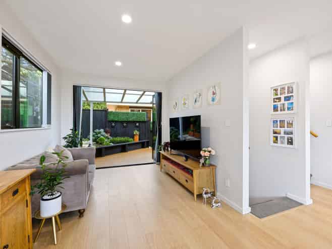 9E Glenfern Road, Mellons Bay