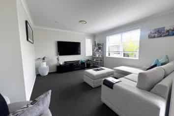 5 Awatira Drive, Papamoa