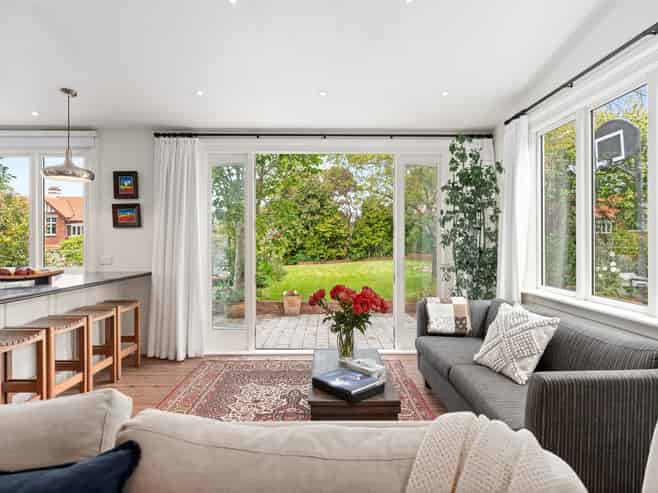 5 Merlin Street, Roslyn