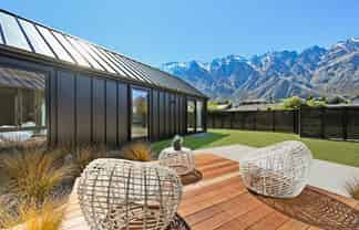 31 & 31A Taurus Lane, Jacks Point