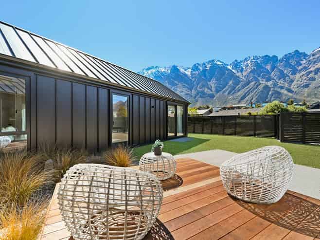 31 & 31A Taurus Lane, Jacks Point