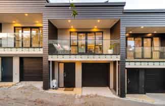 8/143 Clarence Street, Hamilton Lake