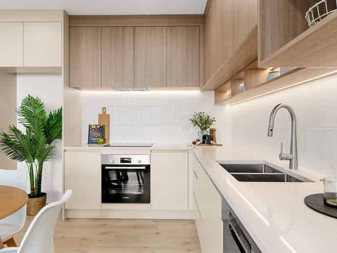 8/143 Clarence Street, Hamilton Lake