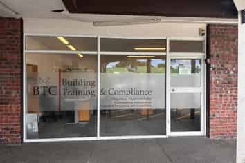 56m2* Retail/office - 'Parklands Mall'