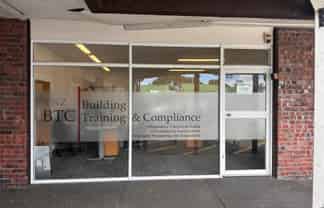 56m2* Retail/office - 'Parklands Mall'