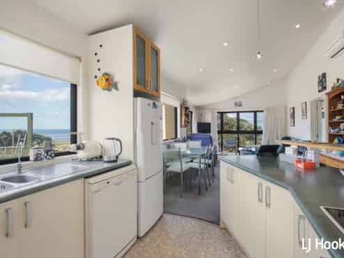19 Beach Road, Waihi Beach