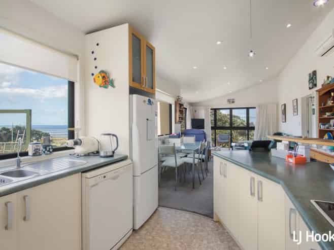 19 Beach Road, Waihi Beach