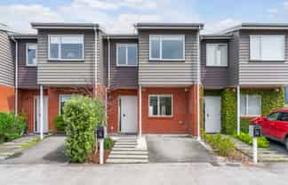 16 Whale Road, Mount Wellington