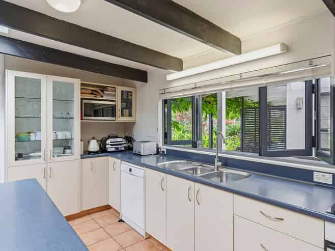 102 Manly Street, Paraparaumu Beach