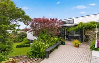 102 Manly Street, Paraparaumu Beach