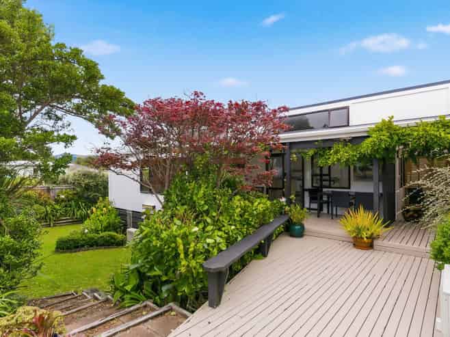 102 Manly Street, Paraparaumu Beach