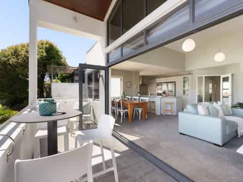 6B Oceanview Road, Mount Maunganui