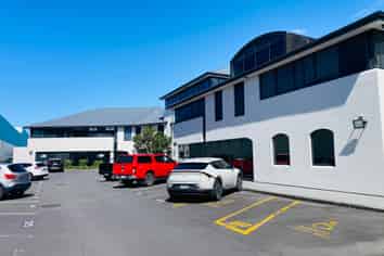 Prime Level 1 Office - Lincoln Manor