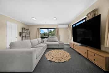 52D Candia Road, Swanson