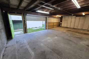 Tradies HQ in the Heart of Hataitai