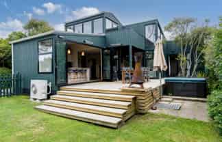 17 Sulisker Street, Karitane