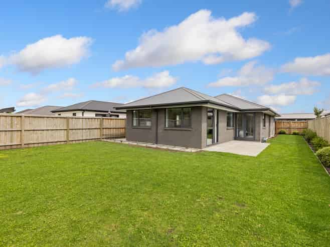 55 Henshaw Street, Woodend